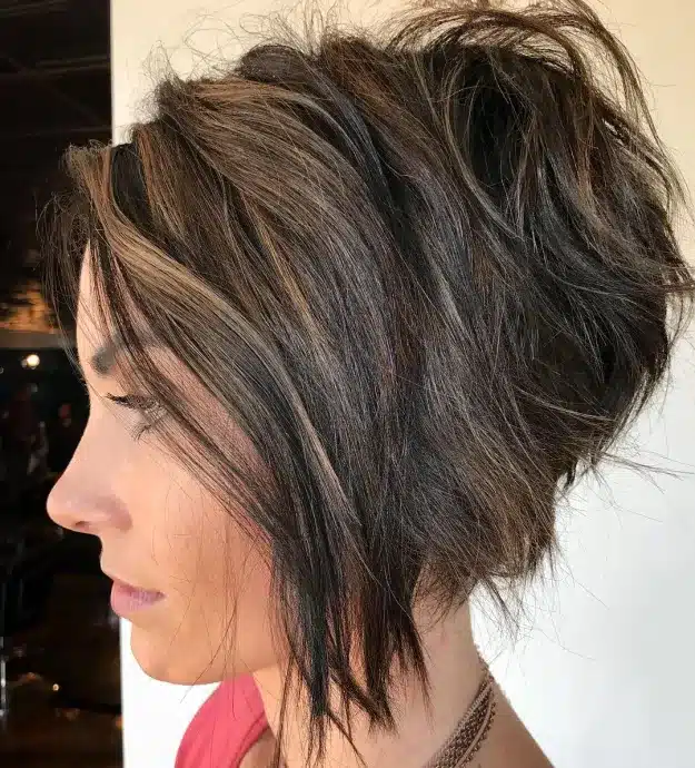 10-disheveled-razored-stacked-bob