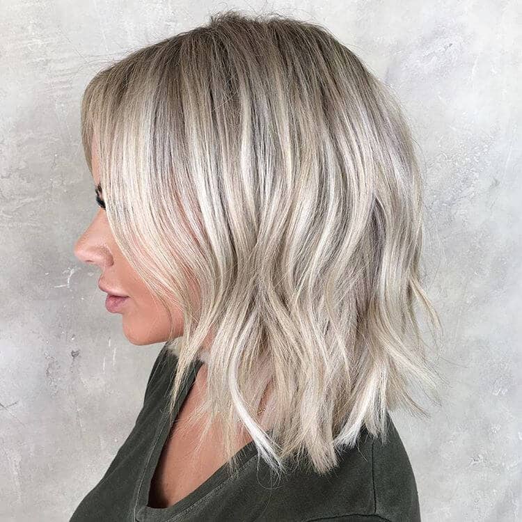 Stunning Shoulder-Length Blonde Layers