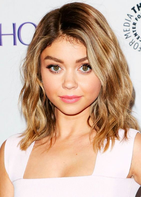 30 Chic Celebrity-Inspired Lobs | Sarah Hyland Lob Haircut | Hairstyle on Point