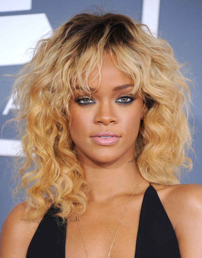 Curly Shag Rihanna
