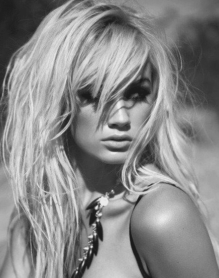 56 Elegant Long Hairstyles with Layers for Ladies