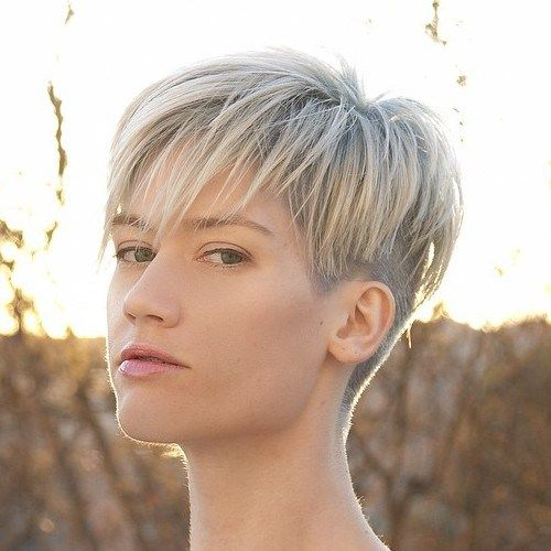 25 CHIC SHORT HAIRSTYLES FOR THICK HAIR