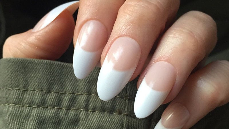 28 STUNNING ALMOND SHAPE NAIL DESIGN IDEAS