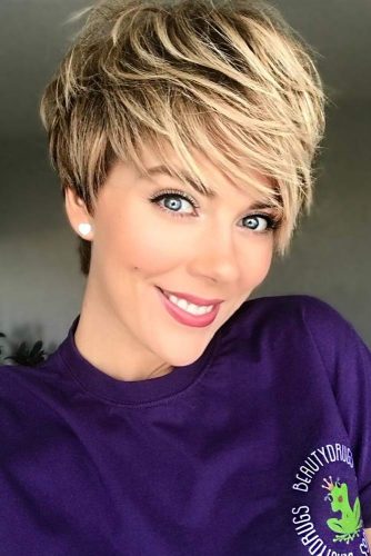 Blonde Pixie With Bangs picture1