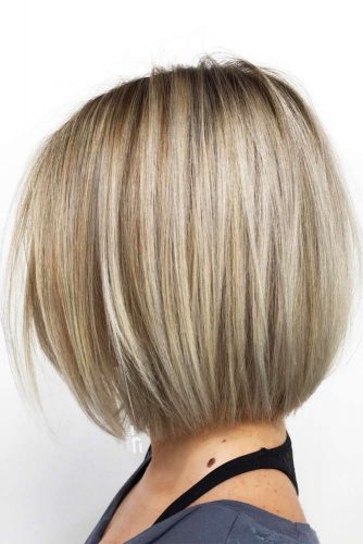 Blonde Straight Popular Medium Bob #mediumbob #haircuts #bobhaircuts #straighthair #blondehair