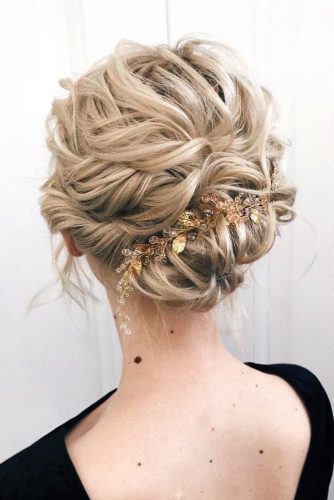 Blonde Updo Hairstyles With Accessories #shorthairstyles #christmashairstyles #hairstyles #updohairstyles