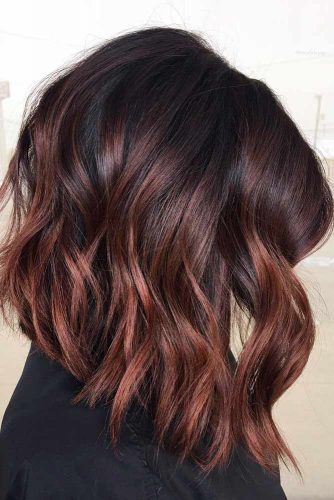 Dark Wavy Angled Long Bob Haircuts With Cherry Red Highlights #bobhaircuts #haircuts #angledbob #longbob #wavyhair