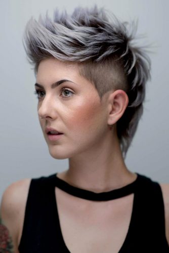 Edgy Mohawk #shortgreyhair #shorthaircuts #greycolor #mohawk 