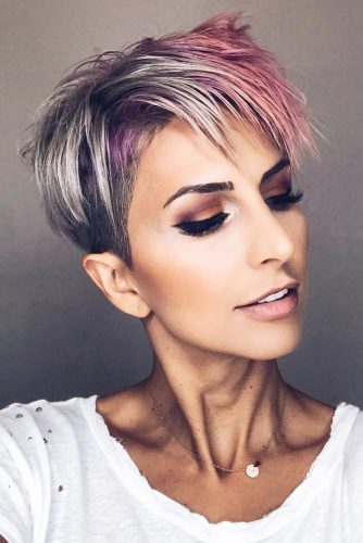 Extravagant Ladies Style Silver Pink Highlights #pixiehairstyles #pixiecut #shorthair #hairstyles #highlights