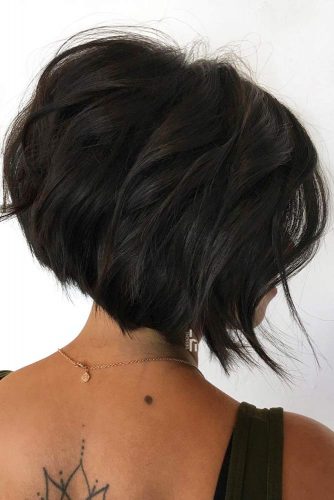 Bob corto en ángulo graduado #shortbob #shortbobhairstyles #hairstyles #bobhairstyles