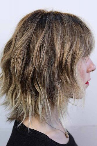 Messy Medium Length Hairstyles With Blunt Bangs #mediumhairstyles #hairstyles #mediumlengthhairstyles #bangs