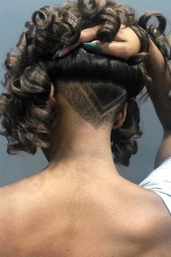 Nape Design For Curly Bob #undercutbob #haircuts #undercut #bobhaircut