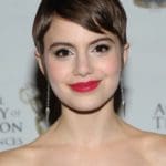 pixie-and-side-swept-bangs