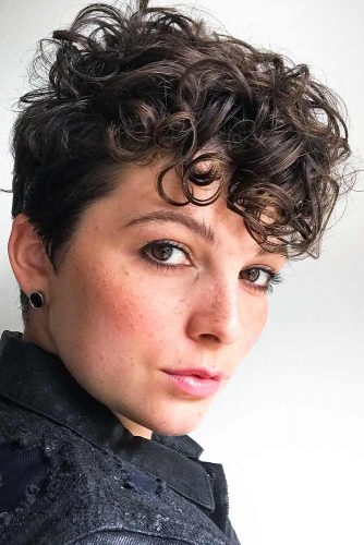 Pixie Haircut For Curly Hair #pixiehairstyles #pixiecut #shorthair #hairstyles #brownhair