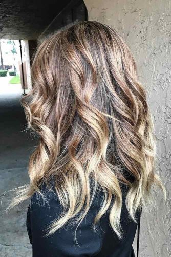 Sahara Beige to Cream Soda Balayage picture3