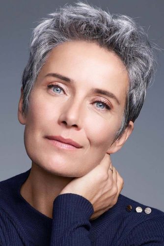 Short Messy Pixie For Woman Over 50 #shortgreyhair #shorthaircuts #greycolor #pixiehairstyle