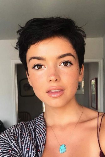 Short Pixie Cut #pixiehairstyles #pixiecut #shorthair #hairstyles #brownhair