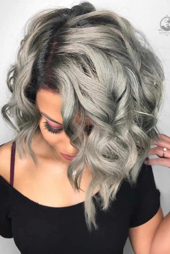 Side Parted Wavy Bob #shortgreyhair #shorthaircuts #greycolor #bobhairstyle #wavyhair