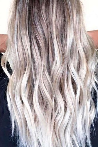 Stylish Blond Balayage Hair Color picture 3