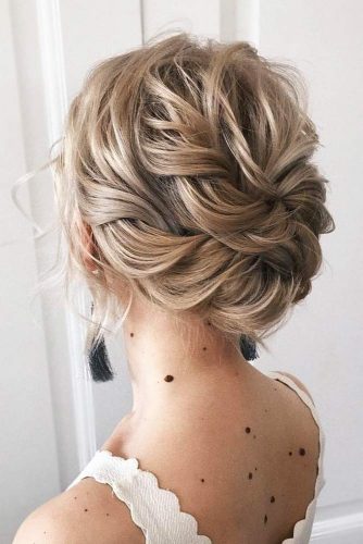 Updos Hairstyles For Christmas #shorthairstyles #christmashairstyles #hairstyles #updohairstyles