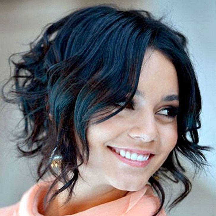 40 Gorgeous Wavy Bob Hairstyles 2025