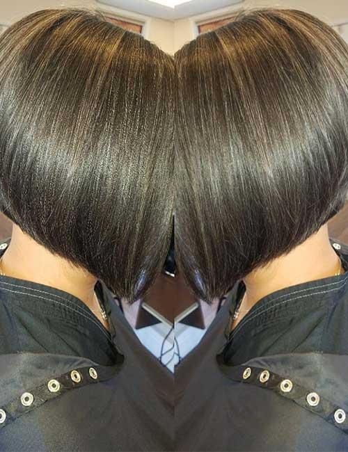 3. Stacked And Highlighted A-Line Bob