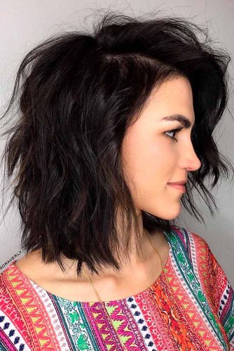Amazing Ideas of Medium Haircuts for Perfect Look picture 3