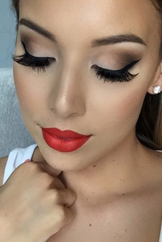 Amazing Red Lipstick Looks picture 2