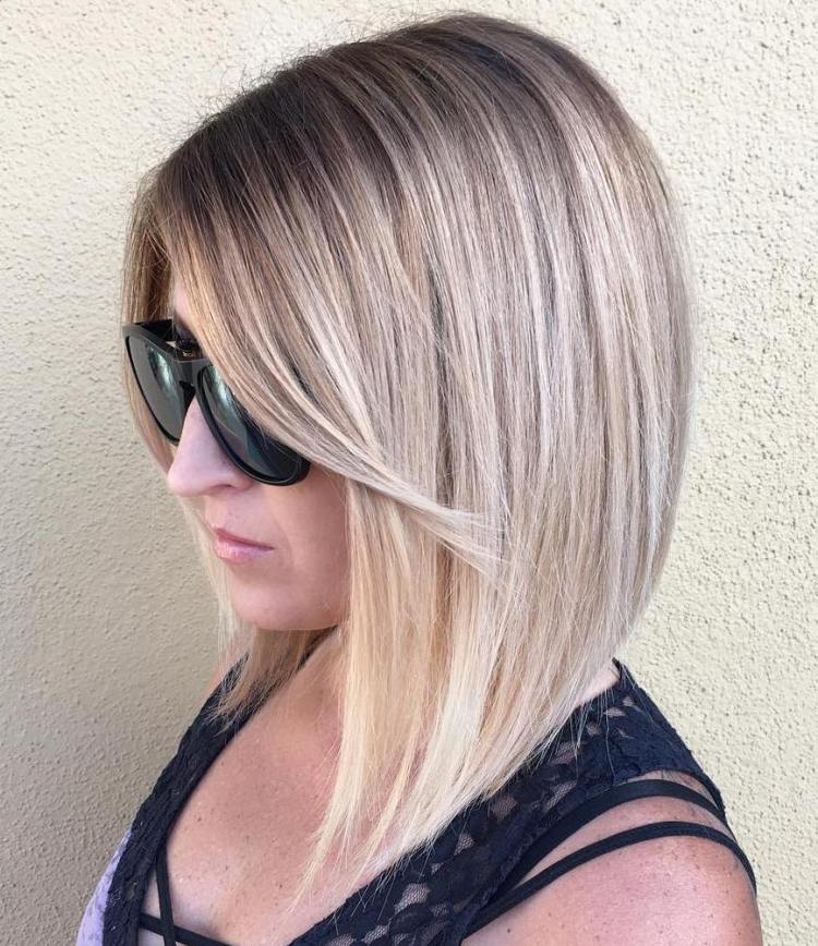 Angled Lob With Side Bangs