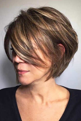 Best Color Combination For Layered Bob #shortombrehair #highlights #shorthair #bobhaircut #brownhair