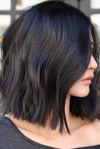 Black Middle Parted Layered Haircuts #shoulderlengthhair #layeredhaircuts #mediumhair #haircuts