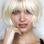 blonde-layered-bob-with-bangs-shorthaircuts-bobh