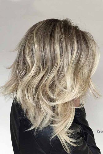 Blonde Sexy Stacked Layers #layeredhaircuts #layeredhair #haircuts