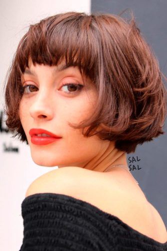 Brown Layered Bob With Bangs #shorthaircuts #bobhaircut #layeredhaircut #haircuts