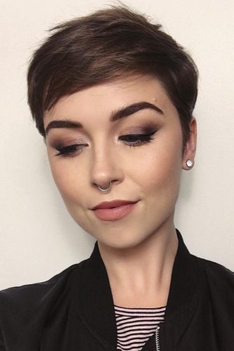 Brown Layered Pixie For Brave Girls #shorthaircuts#shorthairstyles #pixie