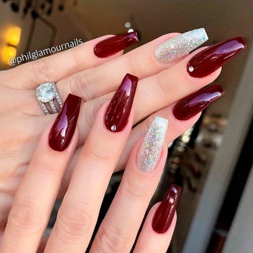 Burgundy Coffins With glitter Accented Finger #glitternails #rhinestonesnails #coffinsnails