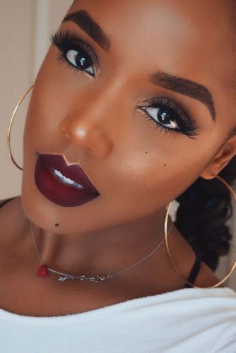 Burgundy Lipstick Matte Makeup Ideas to Try This Season picture 5
