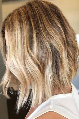 Caramel Highlights On Medium Length Bob #bobhaircut #shoulderlength #blondehighlights