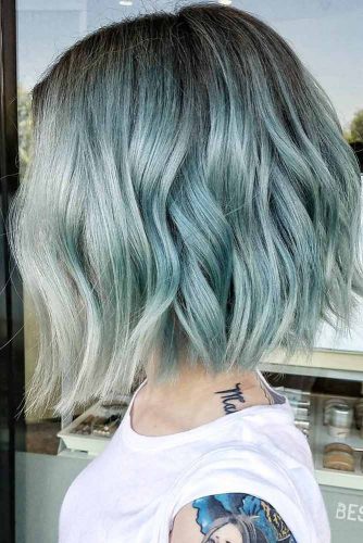 Charming Wavy Hairstyles in Pastel Shades picture 3