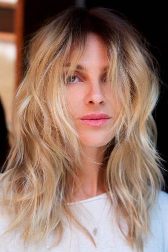 Chic Layered Blonde Hairstyles #blondehair #layeredhairstyles