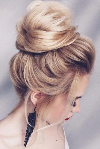 Chic Updos for Blonde Hair picture 3