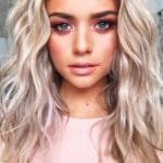 cute-medium-layered-cut-wavyhair-mediumhair