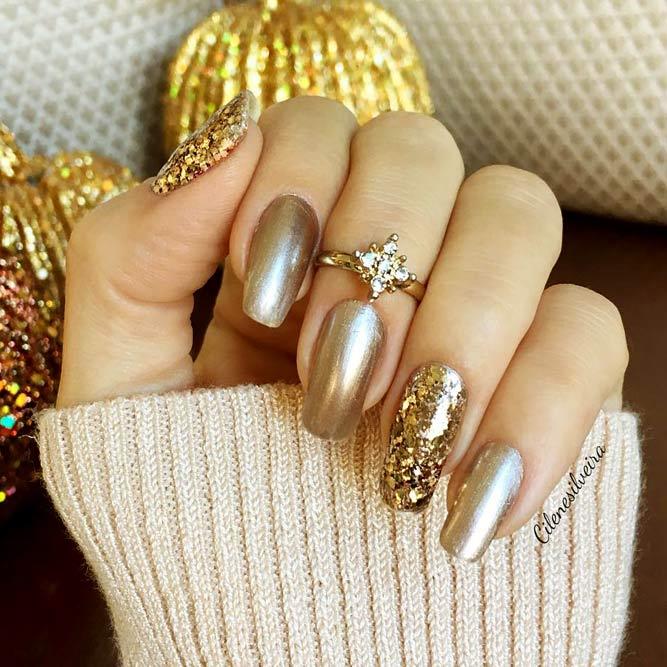 ALL THAT GLITTERS: 33 GOLD NAILS DESIGNS TO TRY - Hairs.London