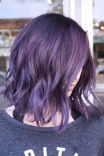 Bob morado llamativo #purplehair #wavybob #darkpurple