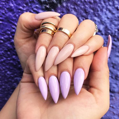 Glamorous Nude Almond Nails for Any Outfit Picture 2