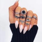 glamorous-nude-almond-nails-for-any-outfit-picture