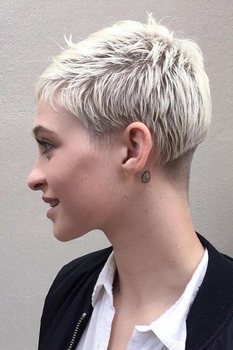 Hot Platinum Pixie Cuts piture1