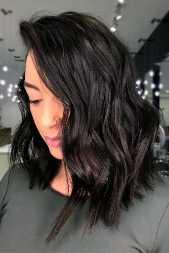 Ideas to Style Your Wavy Bob picture3