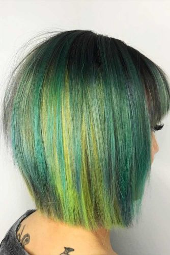 Layered Bob Hairstyle For Straight Hair #straighthair #mediumbob #greenhair