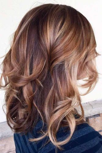 Lovely Medium Hair Styles With Layers picture 5